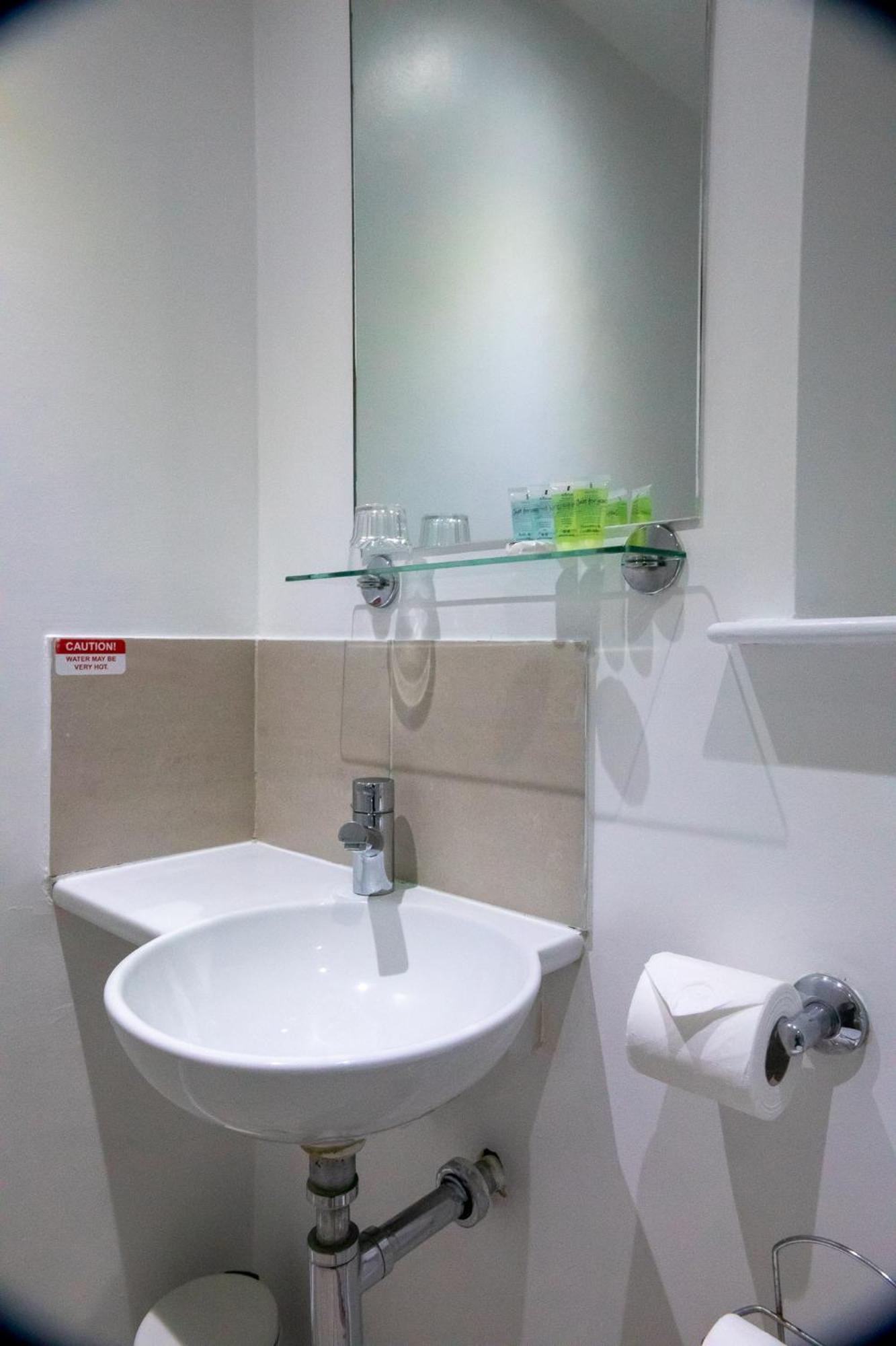 Bed and Breakfast The Hare And Hounds Fulbeck Екстер'єр фото